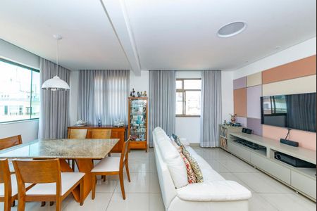 Sala de apartamento à venda com 3 quartos, 109m² em Coração Eucarístico, Belo Horizonte