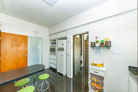 Apartamento à venda com 109m², 3 quartos e 3 vagasCozinha