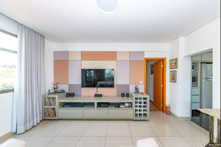 Sala de apartamento à venda com 3 quartos, 109m² em Coração Eucarístico, Belo Horizonte