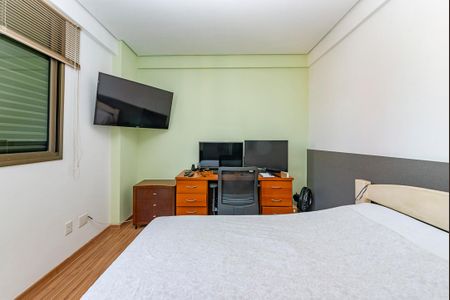 Apartamento à venda com 109m², 3 quartos e 3 vagasQuarto 