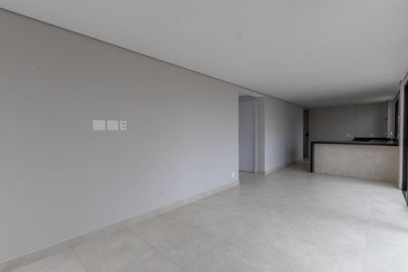 Sala de apartamento à venda com 2 quartos, 135m² em Santo Agostinho, Belo Horizonte