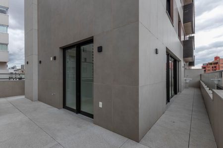 Apartamento à venda com 135m², 2 quartos e 2 vagasTerraço