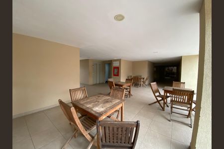 Apartamento à venda com 54m², 2 quartos e 1 vagaÁrea comum