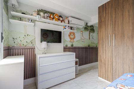 Apartamento à venda com 141m², 4 quartos e 2 vagasQuarto 