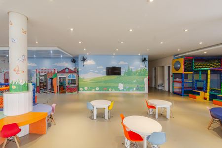 Apartamento à venda com 141m², 4 quartos e 2 vagasÁrea Comum - Brinquedoteca