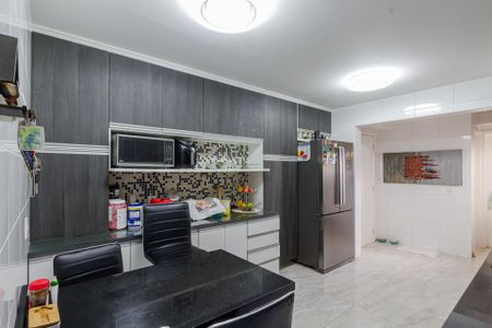 Apartamento à venda com 141m², 4 quartos e 2 vagasCozinha