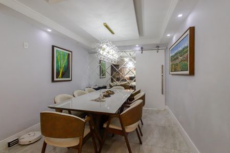 Apartamento à venda com 141m², 4 quartos e 2 vagasSala