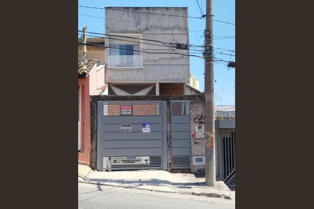 Casa à venda com 490m², 4 quartos e 5 vagas Casa à venda com 490m², 4 quartos e 5 vagasFachada