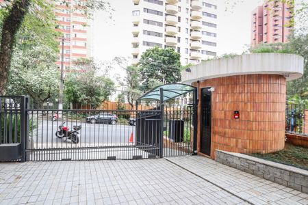 Apartamento à venda com 235m², 4 quartos e 4 vagas Apartamento à venda com 235m², 4 quartos e 4 vagasPortaria