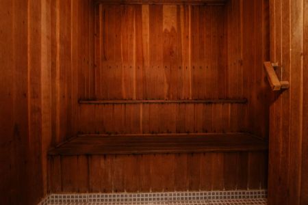 Apartamento à venda com 235m², 4 quartos e 4 vagas Apartamento à venda com 235m², 4 quartos e 4 vagasSaúna