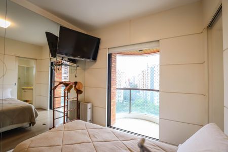 Apartamento à venda com 235m², 4 quartos e 4 vagas Apartamento à venda com 235m², 4 quartos e 4 vagasSuite 3