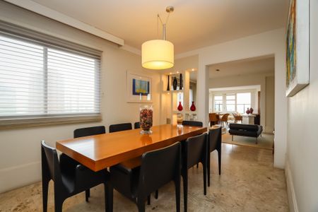 Apartamento à venda com 235m², 4 quartos e 4 vagas Apartamento à venda com 235m², 4 quartos e 4 vagasSala 3