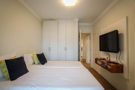 Apartamento à venda com 235m², 4 quartos e 4 vagas Apartamento à venda com 235m², 4 quartos e 4 vagasSuite 2