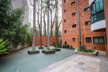 Apartamento à venda com 235m², 4 quartos e 4 vagas Apartamento à venda com 235m², 4 quartos e 4 vagasÁrea comum