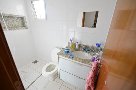 Apartamento para alugar com 58m², 2 quartos e 2 vagasBanheiro