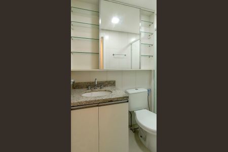 Apartamento à venda com 58m², 2 quartos e 1 vaga Apartamento à venda com 58m², 2 quartos e 1 vagaBanheiro social