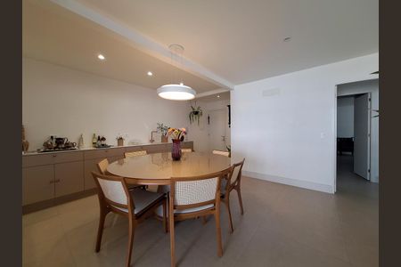 Apartamento à venda com 120m², 3 quartos e 2 vagasSala jantar