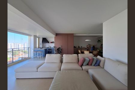 Apartamento à venda com 120m², 3 quartos e 2 vagasSala