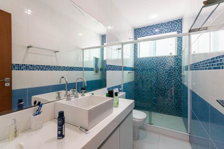 Casa à venda com 250m², 4 quartos e 3 vagasBanheiro Suíte 4