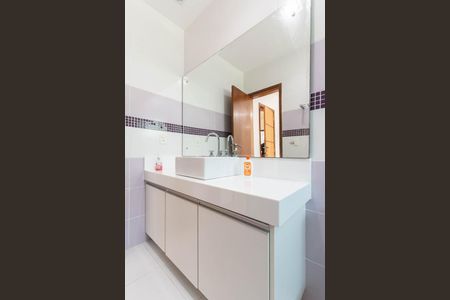 Casa à venda com 250m², 4 quartos e 3 vagasBanheiro Suíte 3