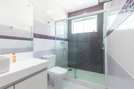 Casa à venda com 250m², 4 quartos e 3 vagasBanheiro Suíte 3