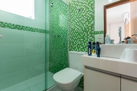 Casa à venda com 250m², 4 quartos e 3 vagasBanheiro Suíte 2