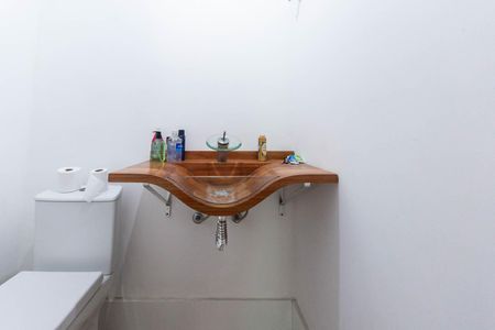 Casa à venda com 250m², 4 quartos e 3 vagasLavabo