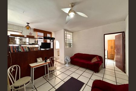 Apartamento à venda com 60m², 2 quartos e sem vagaSala