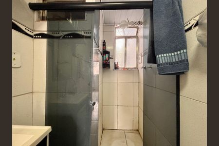 Apartamento à venda com 60m², 2 quartos e sem vagaBanheiro social