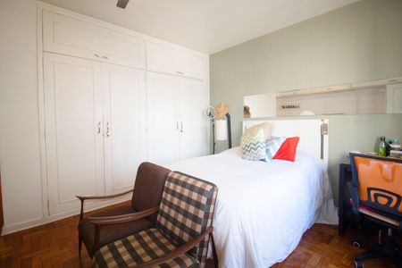 Apartamento à venda com 180m², 3 quartos e 1 vaga Apartamento à venda com 180m², 3 quartos e 1 vagaSuíte