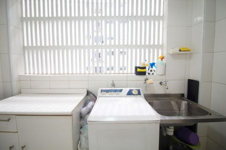 Apartamento à venda com 180m², 3 quartos e 1 vaga Apartamento à venda com 180m², 3 quartos e 1 vagaÁrea de Serviço