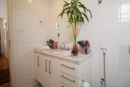 Apartamento à venda com 180m², 3 quartos e 1 vaga Apartamento à venda com 180m², 3 quartos e 1 vagaBanheiro