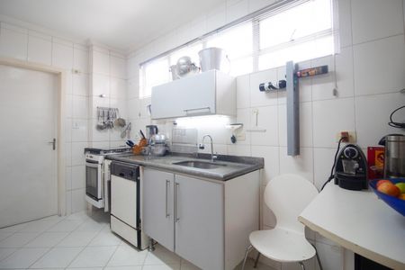 Apartamento à venda com 180m², 3 quartos e 1 vaga Apartamento à venda com 180m², 3 quartos e 1 vagaCozinha