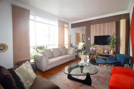 Apartamento à venda com 180m², 3 quartos e 1 vaga Apartamento à venda com 180m², 3 quartos e 1 vagaSala