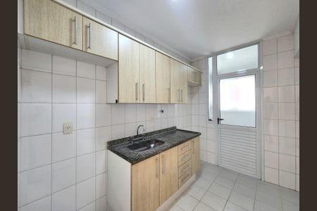 Apartamento para alugar com 72m², 2 quartos e 2 vagasCozinha