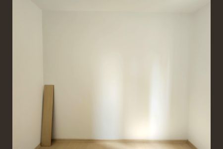 Apartamento para alugar com 72m², 2 quartos e 2 vagasQuarto