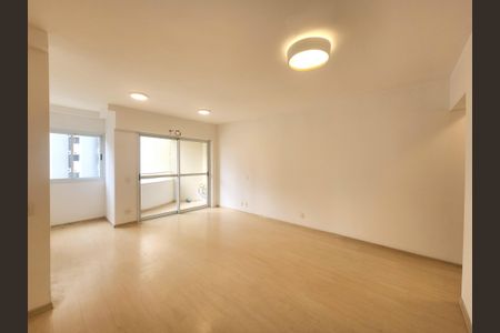 Apartamento para alugar com 72m², 2 quartos e 2 vagasSala