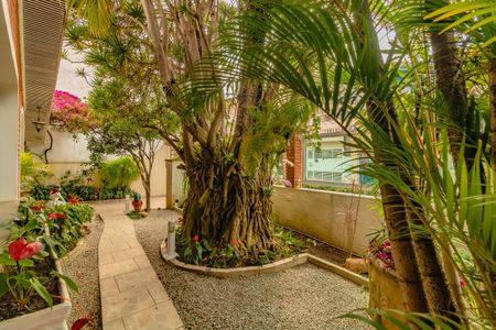 Casa à venda com 160m², 2 quartos e 4 vagas Casa à venda com 160m², 2 quartos e 4 vagasÁrea comum