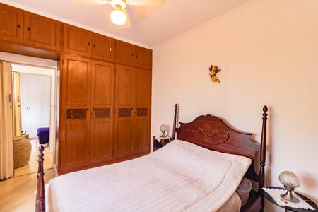 Casa à venda com 160m², 2 quartos e 4 vagas Casa à venda com 160m², 2 quartos e 4 vagasQuarto 2