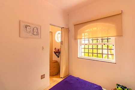 Casa à venda com 160m², 2 quartos e 4 vagas Casa à venda com 160m², 2 quartos e 4 vagasQuarto