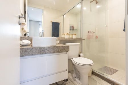 Apartamento à venda com 43m², 1 quarto e 1 vaga Apartamento à venda com 43m², 1 quarto e 1 vagaBanheiro da Suíte
