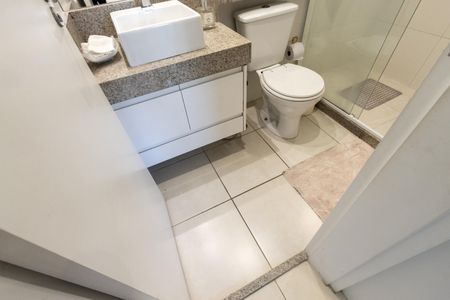 Apartamento à venda com 43m², 1 quarto e 1 vaga Apartamento à venda com 43m², 1 quarto e 1 vagaBanheiro da Suíte