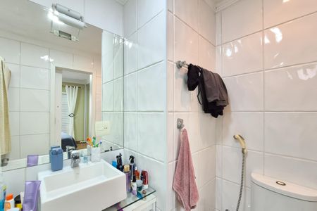 Apartamento à venda com 162m², 3 quartos e 2 vagas Apartamento à venda com 162m², 3 quartos e 2 vagasBanheiro da Suíte