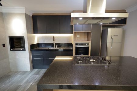 Casa à venda com 258m², 3 quartos e 2 vagasCozinha