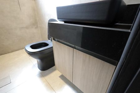 Casa à venda com 258m², 3 quartos e 2 vagasBanheiro