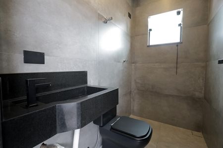 Casa à venda com 258m², 3 quartos e 2 vagasBanheiro 4