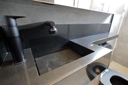 Casa à venda com 258m², 3 quartos e 2 vagasBanheiro 3