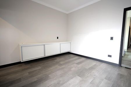 Casa à venda com 258m², 3 quartos e 2 vagasSuíte