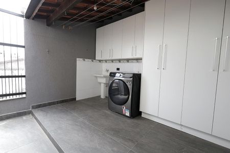 Casa à venda com 258m², 3 quartos e 2 vagasÁrea de Serviço