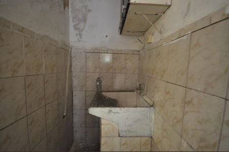 Casa à venda com 75m², 5 quartos e 1 vagaÁrea de Serviço